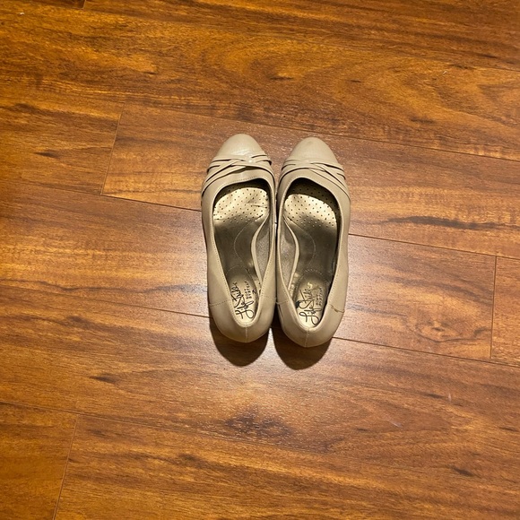 Life Stride Soft System tan size 8.5 - Picture 5 of 6